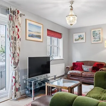 Holiday home Modern Townhouse In With Private Parking *